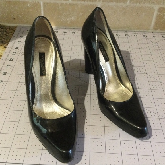 Dolce & Gabbana black high heels - Picture 1 of 6